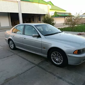 BMW E39 2003