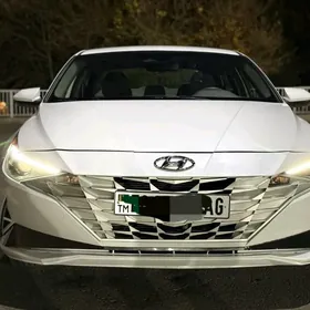 Hyundai Elantra 2021