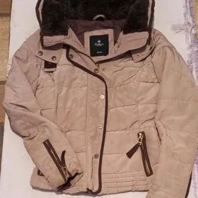 Куртки женские.