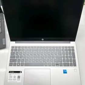 HP Notebok i3 