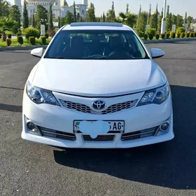 Toyota Camry 2013