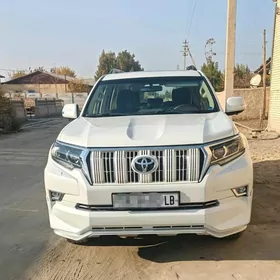 Toyota Land Cruiser Prado 2019