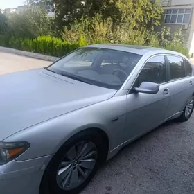 BMW 745 2004