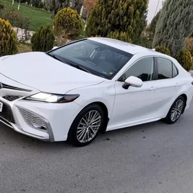 Toyota Camry 2022