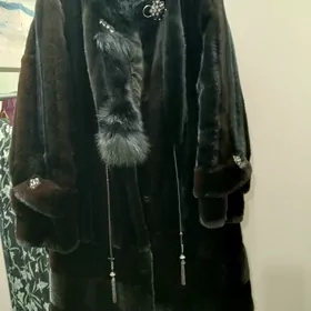 женская шуба новая