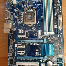 GIGABYTE Материнская платаDDR3