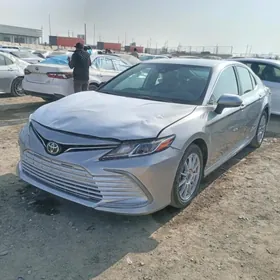 Toyota Camry 2022