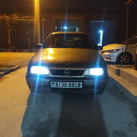 Opel Vectra 1989