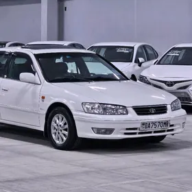 Toyota Camry 2001