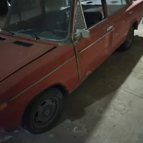 Lada 2103 1983
