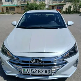 Hyundai Elantra 2019