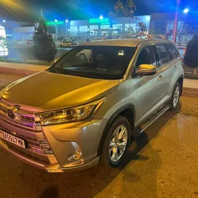 Toyota Highlander 2019