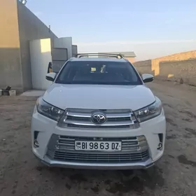 Toyota Highlander 2016