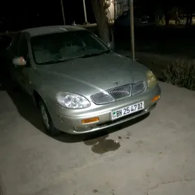 Daewoo Leganza 1998