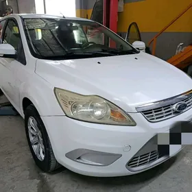 Ford Focus 2010