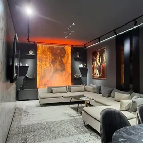 СВОБОДА  ВЫСОКИЙ ПОТОЛОК