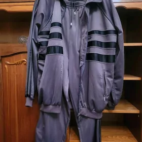 Спортивный костюм