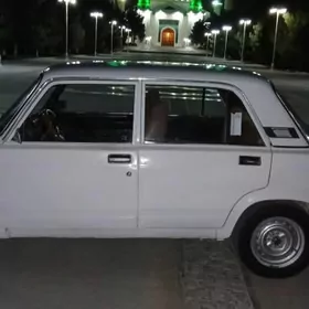Lada 2107 2000
