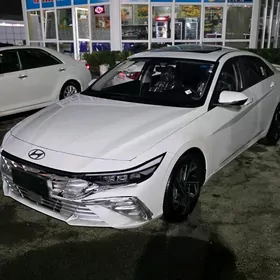 Hyundai Elantra 2025