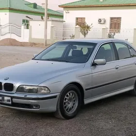 BMW E39 2000