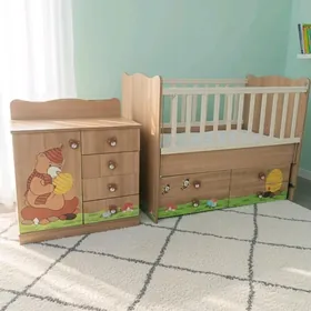 Детская кроватка-маятник