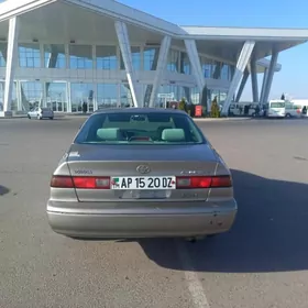 Toyota Camry 1997