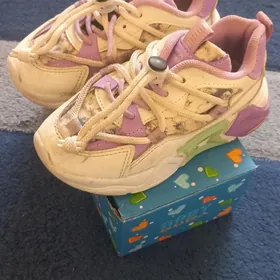 CHAGA KROSOFKA MAKASSINA GYZ