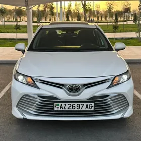 Toyota Camry 2020