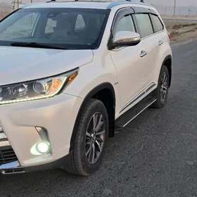 Toyota Highlander 2019