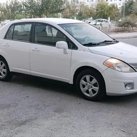 Nissan Versa 2010