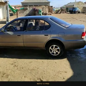 Toyota Camry 1995