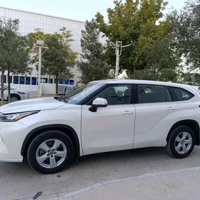 Toyota Highlander 2020