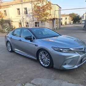 Toyota Camry 2018