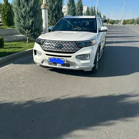 Ford Explorer 2021