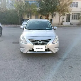 Nissan Versa 2017