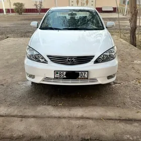 Toyota Camry 2005