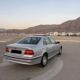 BMW E39 1999