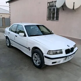 BMW 320 1992