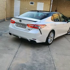 Toyota Camry 2020