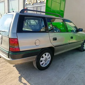 Opel Astra 1995