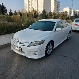 Toyota Camry 2010