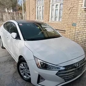 Hyundai Elantra 2020