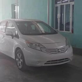 Nissan Versa 2013