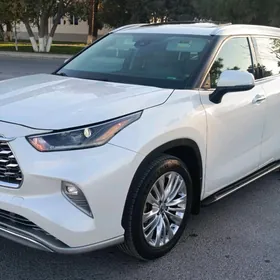 Toyota Highlander 2022