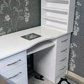 Стол для маникюра