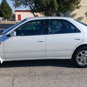 Toyota Camry 2001
