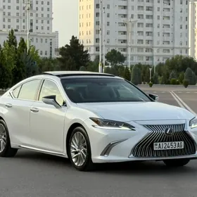 Lexus ES 350 2020