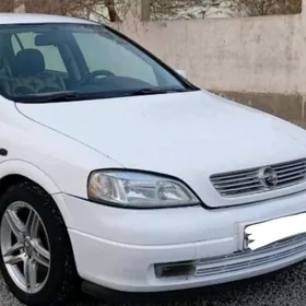 Opel Astra 2000