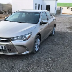 Toyota Camry 2015