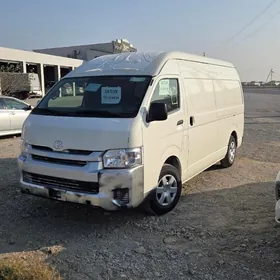 Toyota Hiace 2025